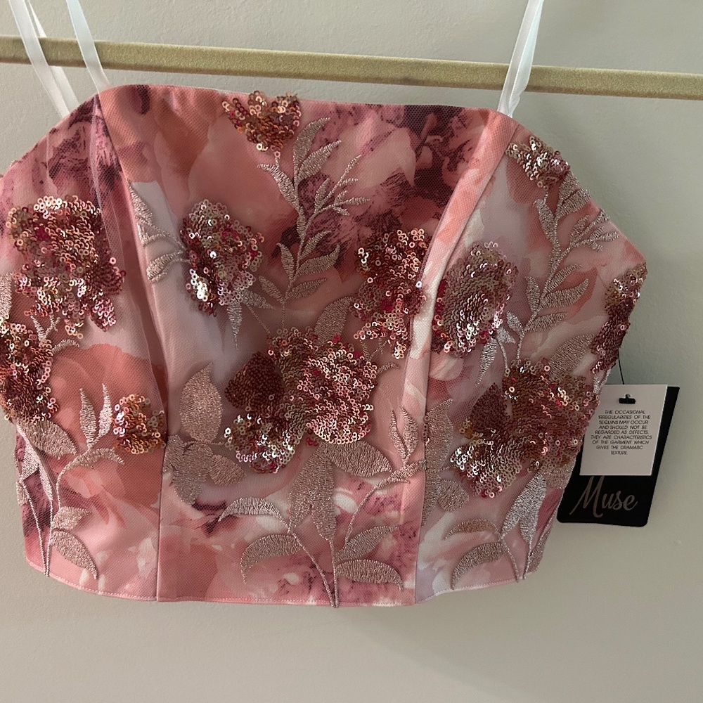 Brand new dressy bustier size 4